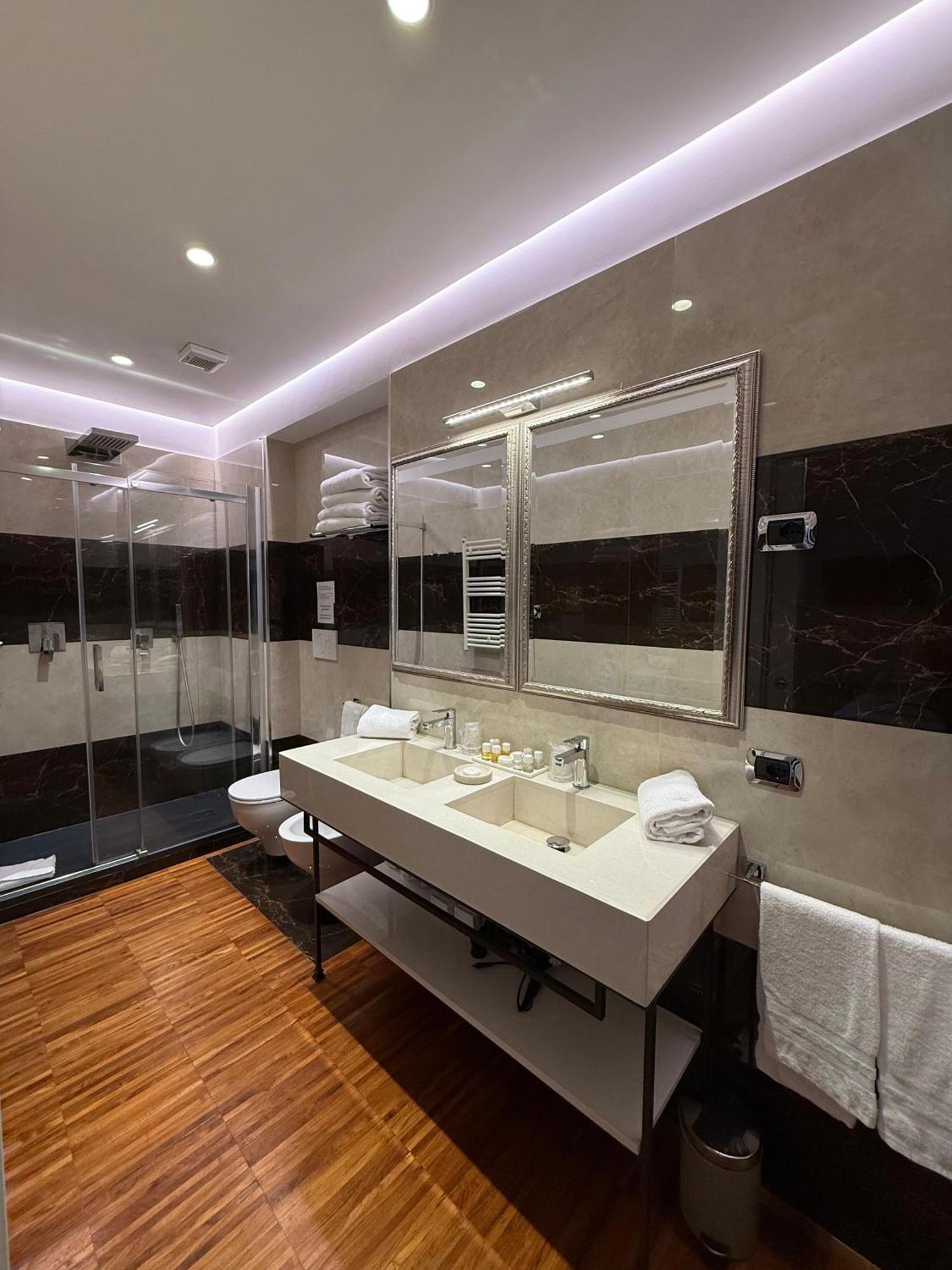 I Tre Moschettieri - D'Artagnan Bed & Breakfast โรม ภายนอก รูปภาพ