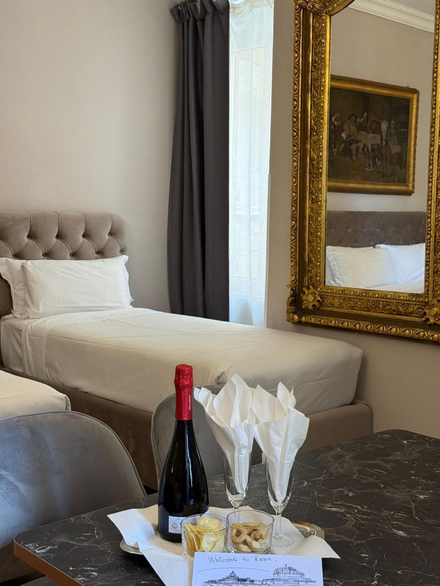I Tre Moschettieri - D'Artagnan Bed & Breakfast โรม ภายนอก รูปภาพ
